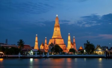 Bangkok Grand Palace and Wat Arun river view showcasing Thailand multi centre holiday city experience