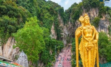 Batu Caves rainbow steps Kuala Lumpur included in Singapore Bali Kuala Lumpur multi centre tour UK
