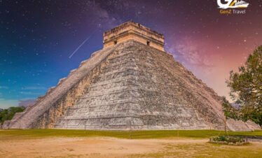 Mayan ruins of Chichén Itzá and cenote adventure near Cancun included in Mexico holiday tours