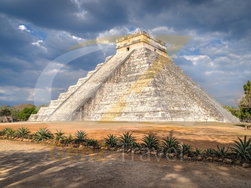 Chichen Itza pyramid sunrise Mayan ruins Mexico holiday landmark