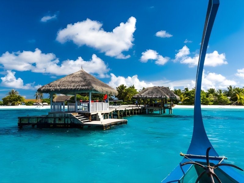 dhawa-ihuru-resort-maldives-overwater-villas