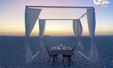 Maldives honeymoon package romantic candlelight dinner on beach for couples