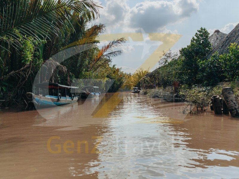 Vietnam travel packages Mekong Delta floating market boats and river life