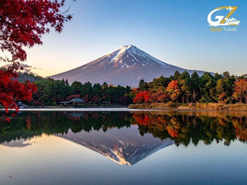 Mount Fuji Lake Kawaguchi scenic Japan tour day trip view