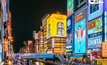 Osaka Dotonbori street food and neon lights Japan travel experience