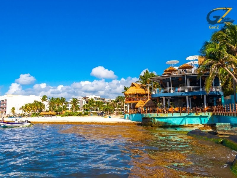 Phuket luxury beach resort overlooking the Andaman Sea in Thailand tour package from UK