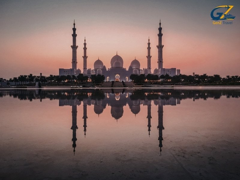 sheikh-zayed-grand-mosque-abu-dhabi-sunset
