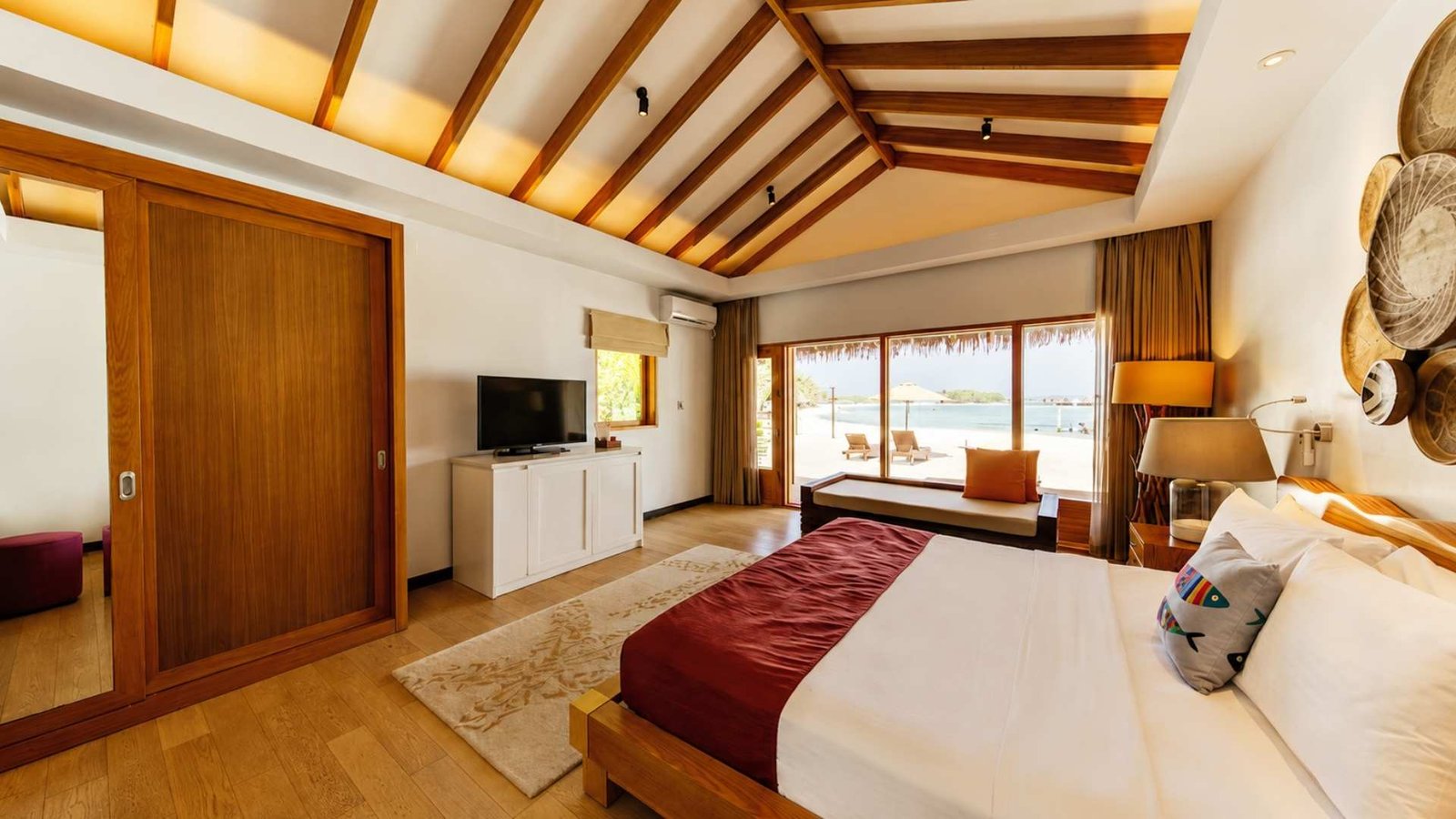 Superior Room Ocean View interior with terrace